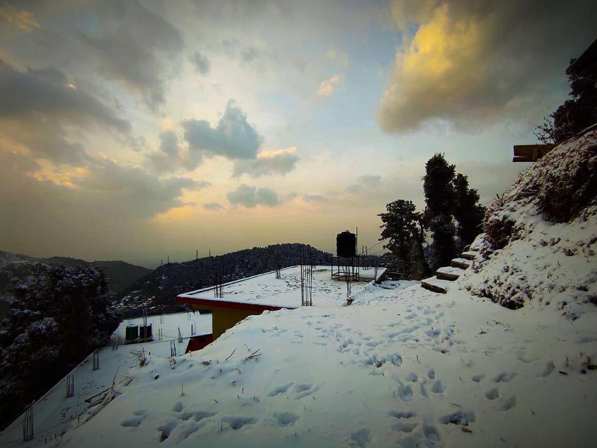 The Unmad, Dharamkot Hotel Dharamshala Bagian luar foto