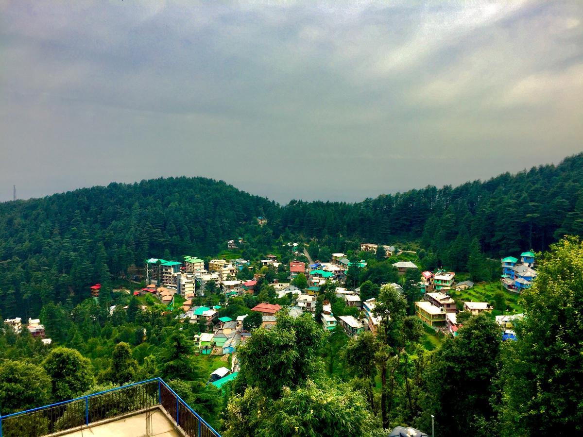 The Unmad, Dharamkot Hotel Dharamshala Bagian luar foto